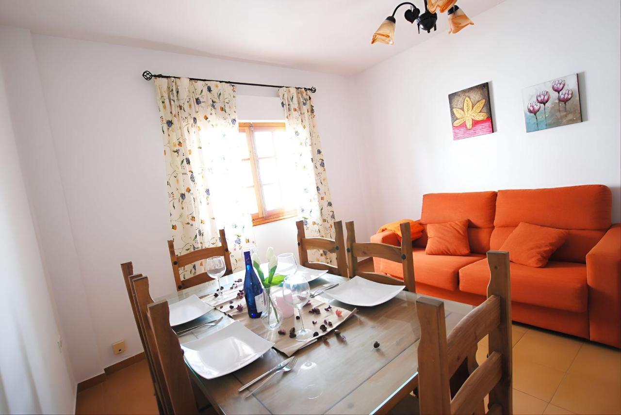 Apartamentos Garaje & Aire & Wifi & Solo Familias Y Parejas Conil De La Frontera Kültér fotó