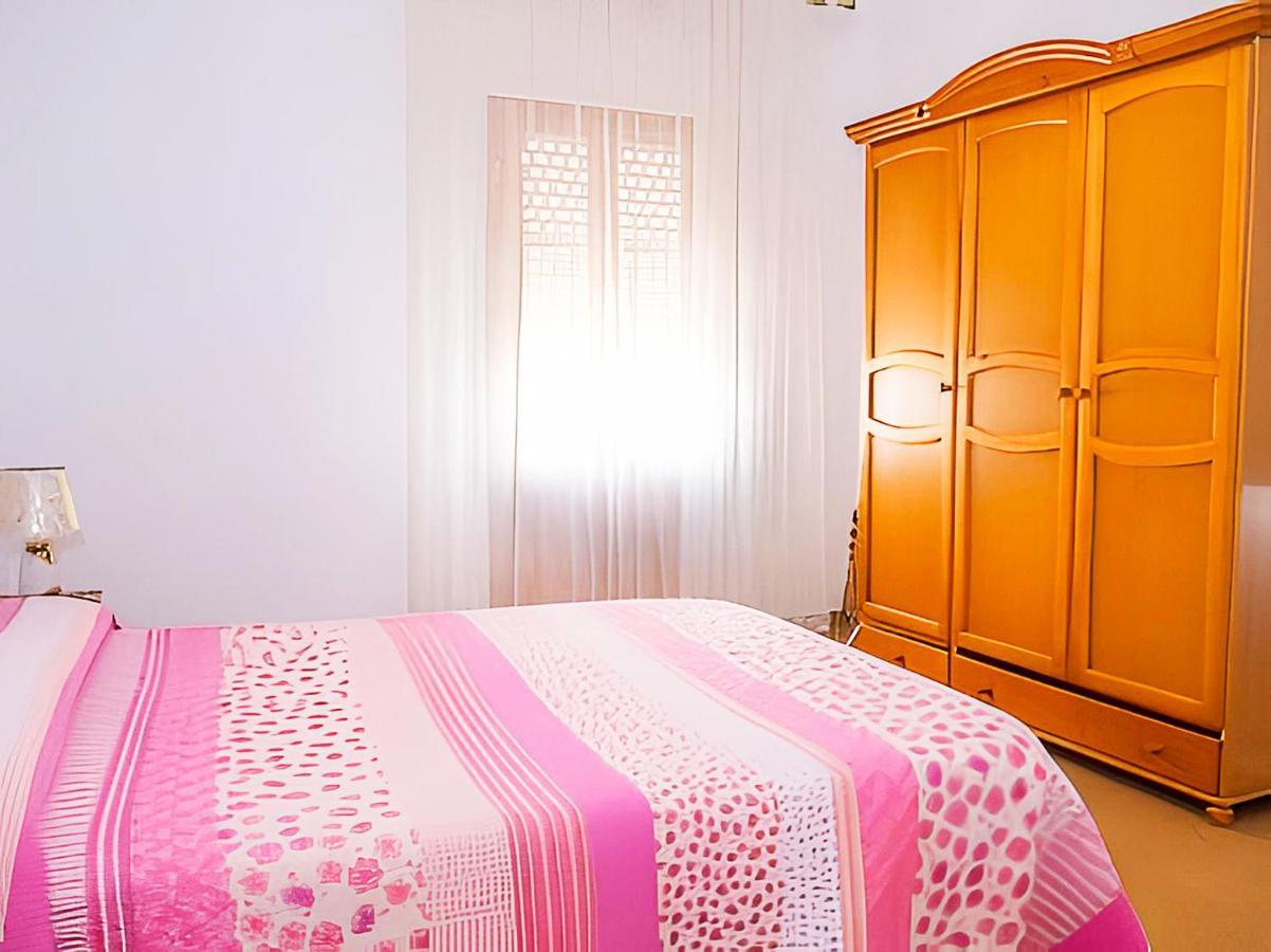 Apartamentos Garaje & Aire & Wifi & Solo Familias Y Parejas Conil De La Frontera Kültér fotó